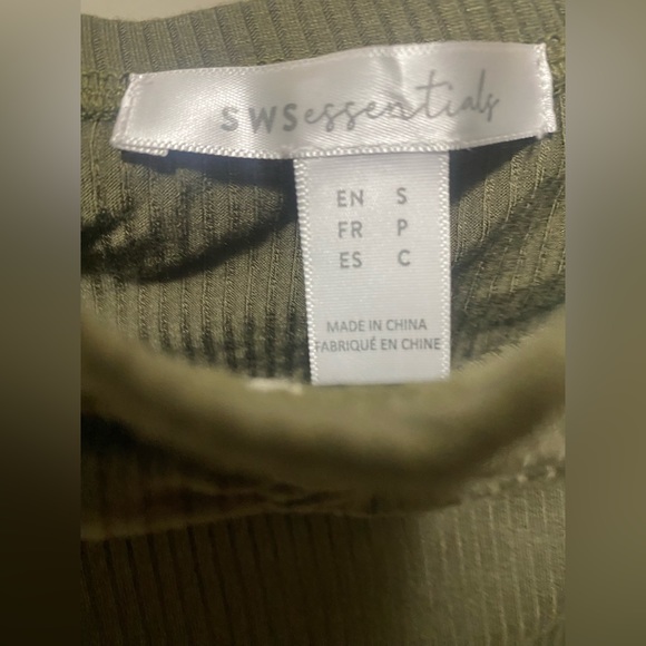 SWS ESSENTIALS body suit - Picture 3 of 3